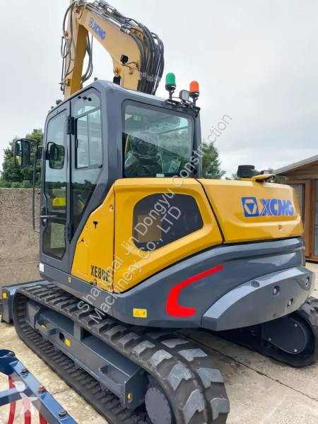 جرافة XCMG XE80E