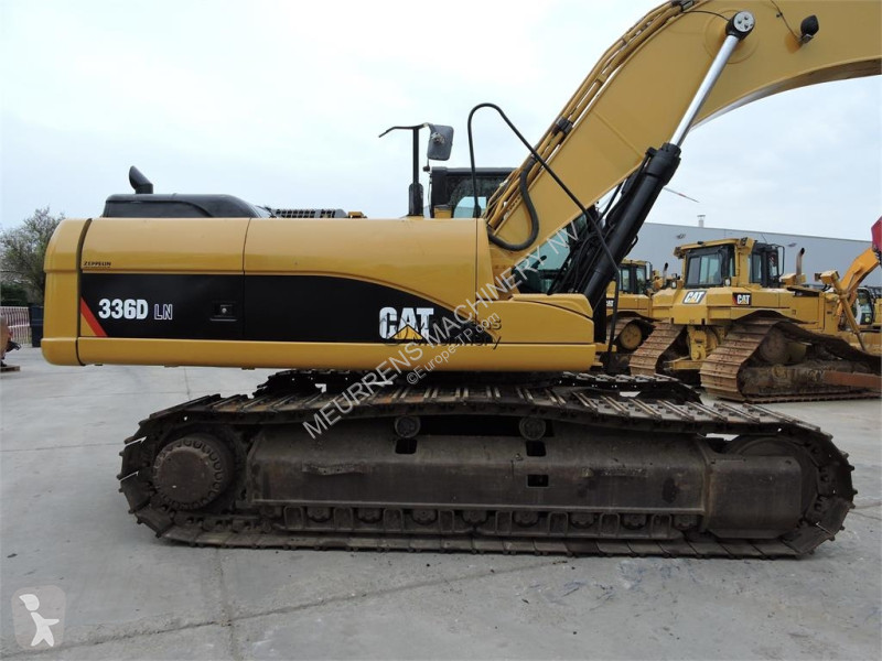 جرافة Caterpillar