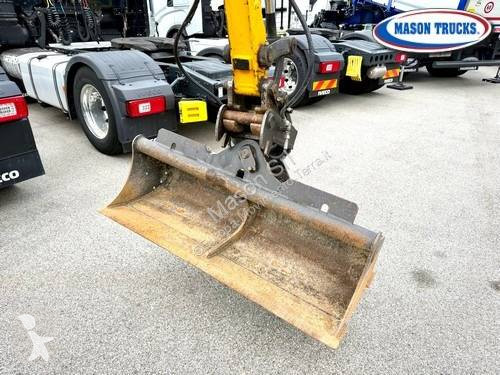 Lopatový nakládač JCB 8029 CTS