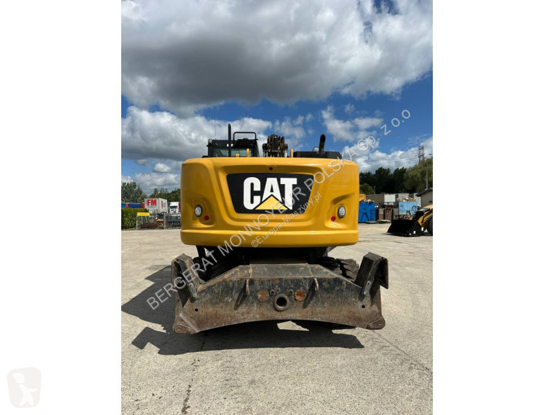 جرافة Caterpillar F