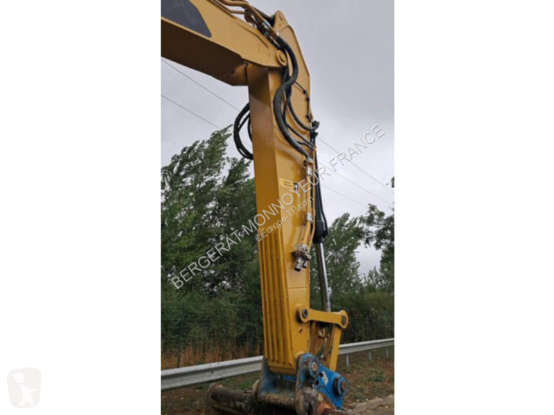Graafmachine Caterpillar 325F CR