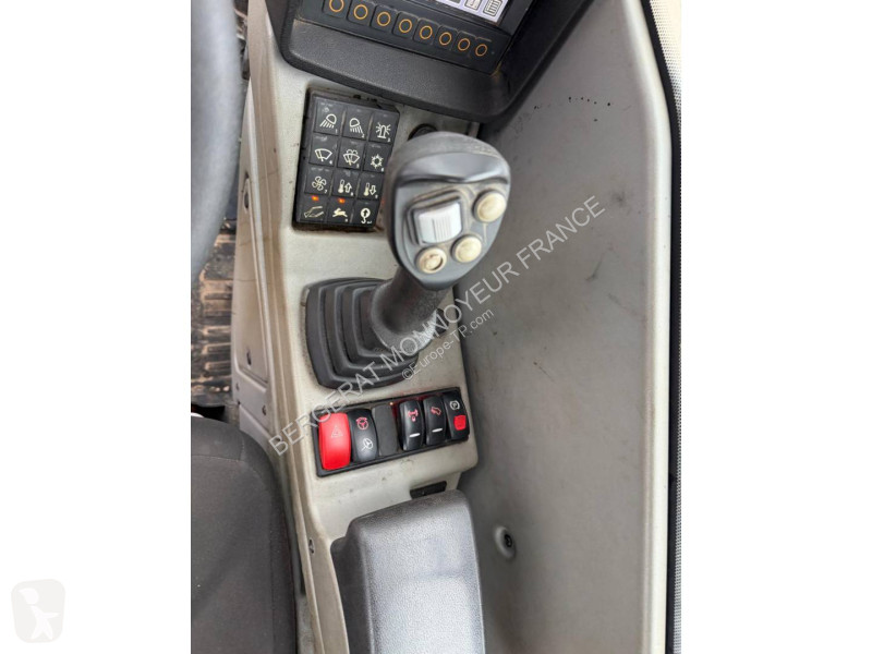 Экскаватор Yanmar B95W