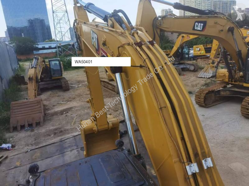 جرافة Caterpillar 320