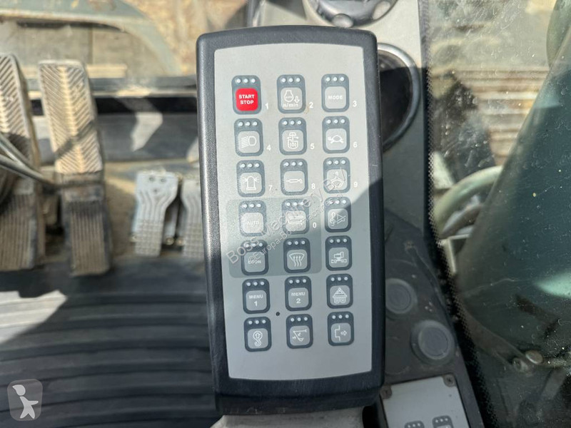 Rýpadlo Liebherr R920 Compact - Blade / Triple...