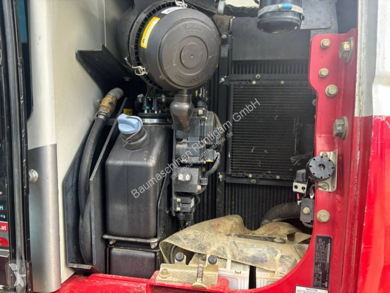 جرافة Takeuchi 2150