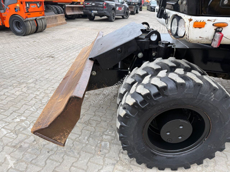 جرافة Caterpillar D