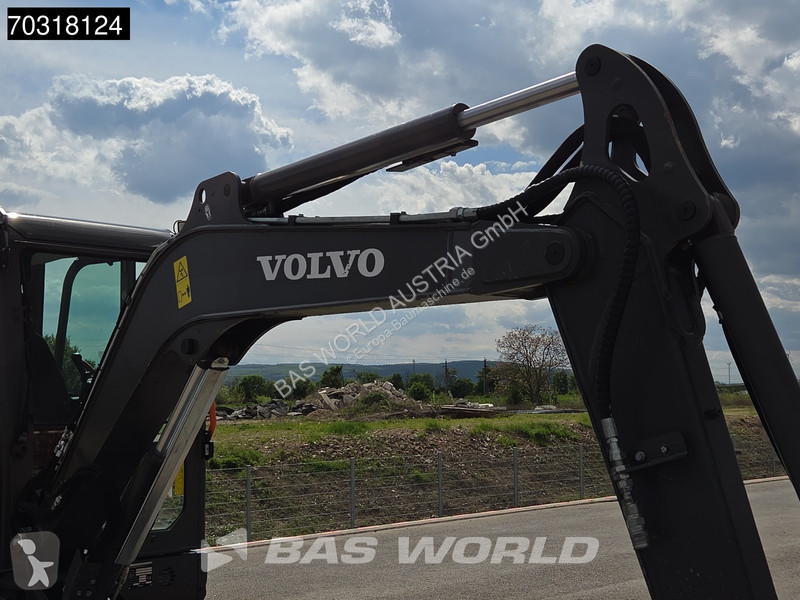 Lopatový nakládač Volvo ECR50 F A/C