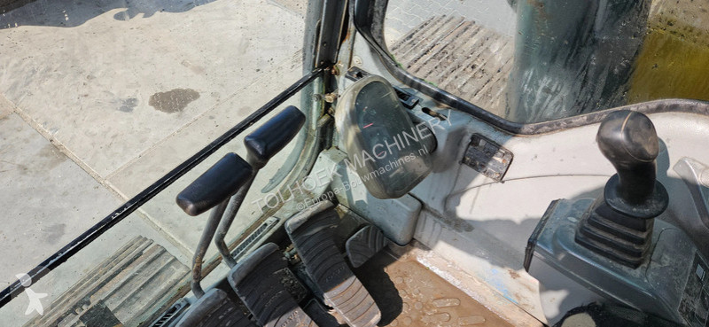 جرافة Volvo EC140