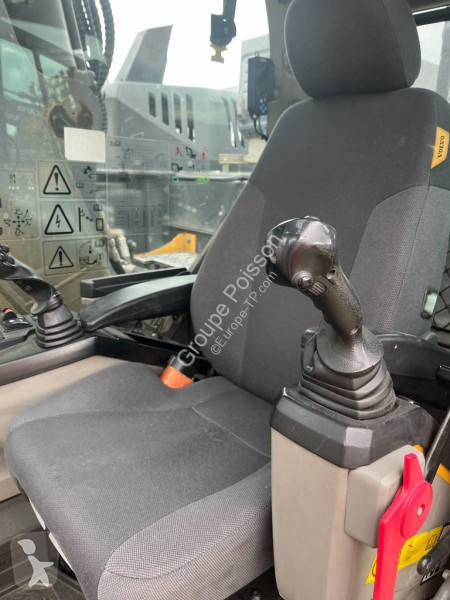 Rýpadlo Volvo