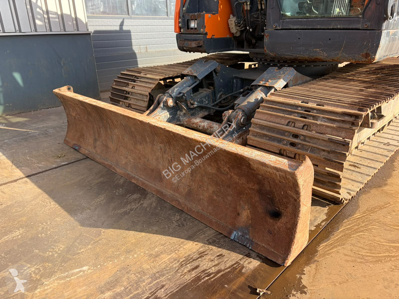 جرافة Doosan 5