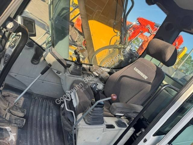 Rýpadlo Liebherr R 926