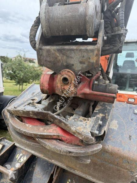 جرافة Takeuchi  TB295W