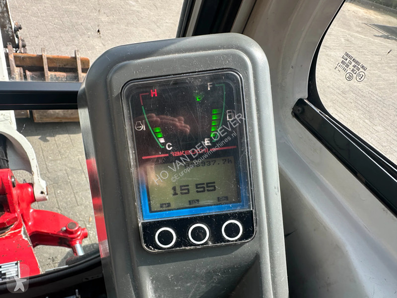 جرافة Takeuchi TB216