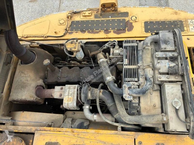 جرافة Komatsu LC8