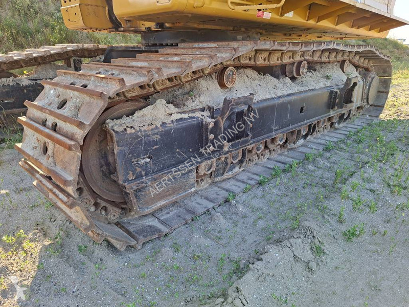جرافة Caterpillar 395