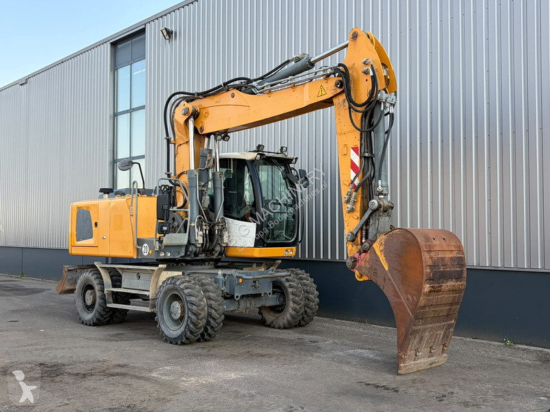 جرافة Liebherr A920