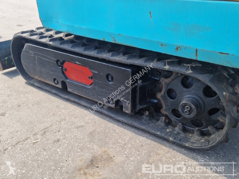 جرافة Kubota KH007