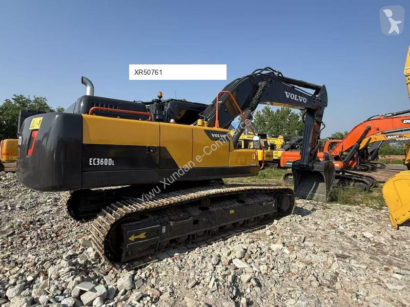 Lopatový nakládač Volvo DL