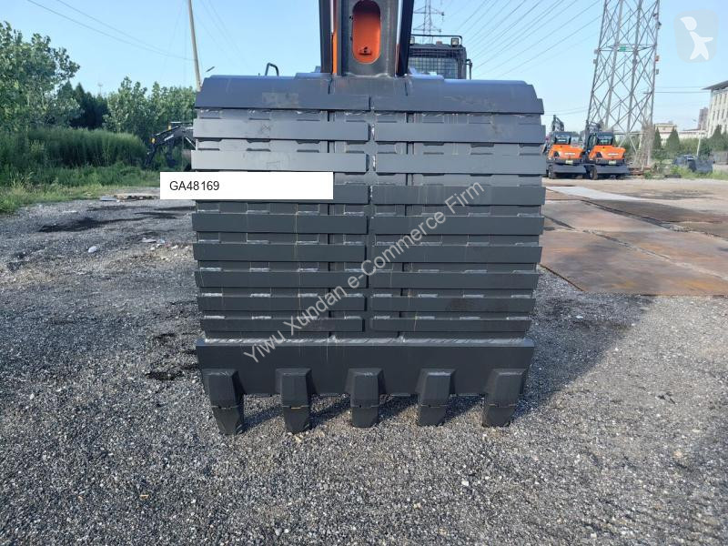 Lopatový nakládač Develon DX360LCA-7B