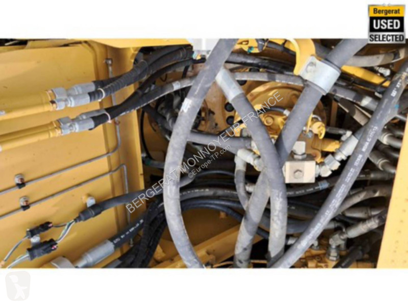 Excavadora Caterpillar
