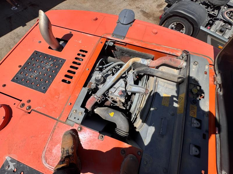 Escavatore Hitachi 3 Pelle sur chenilles 22T