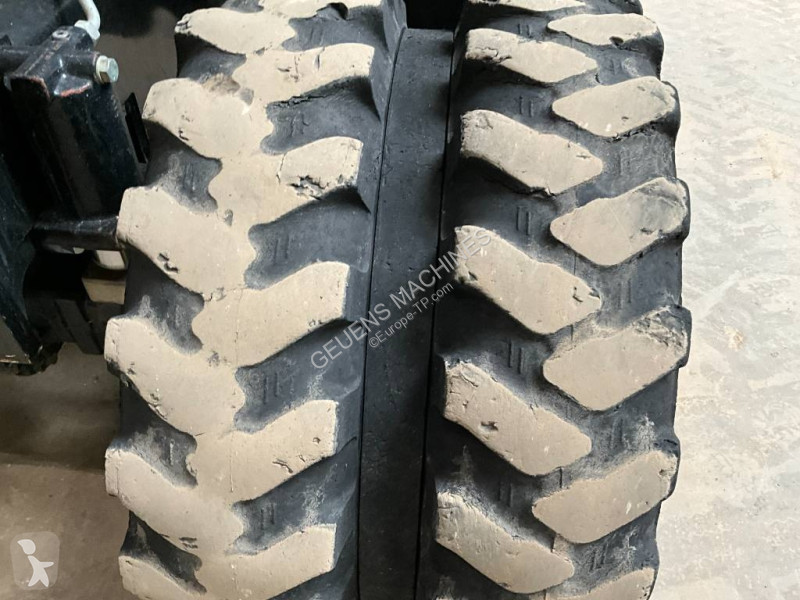 جرافة Yanmar B 75 W