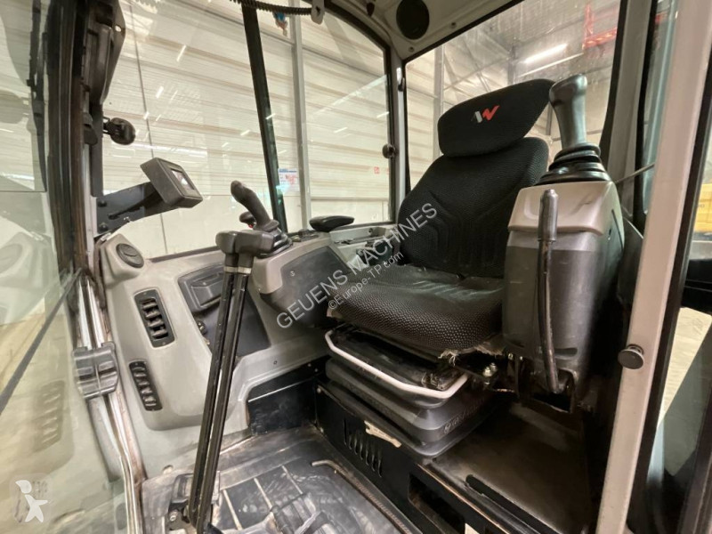 جرافة Wacker Neuson EZ 36