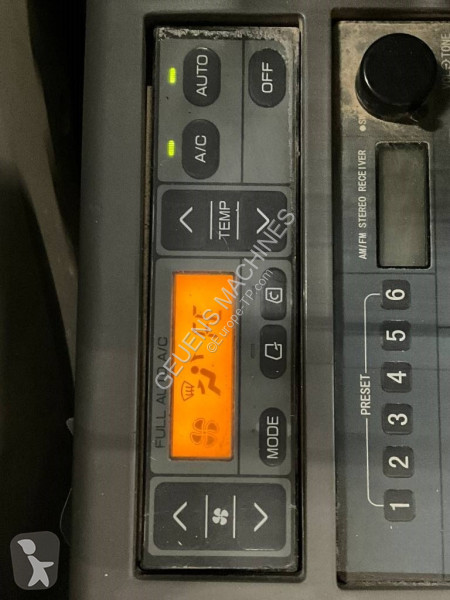 جرافة Hitachi W3