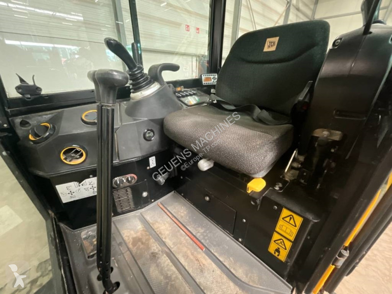 جرافة JCB 16 C-1