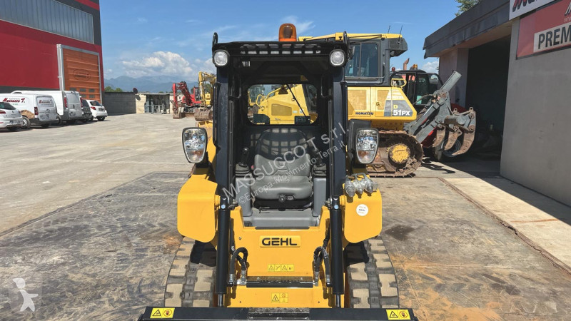 Skovl Gehl RT135
