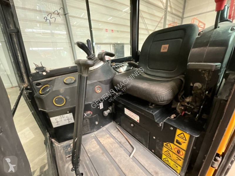 جرافة JCB 16 C-1