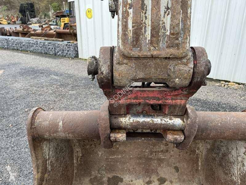 جرافة Takeuchi