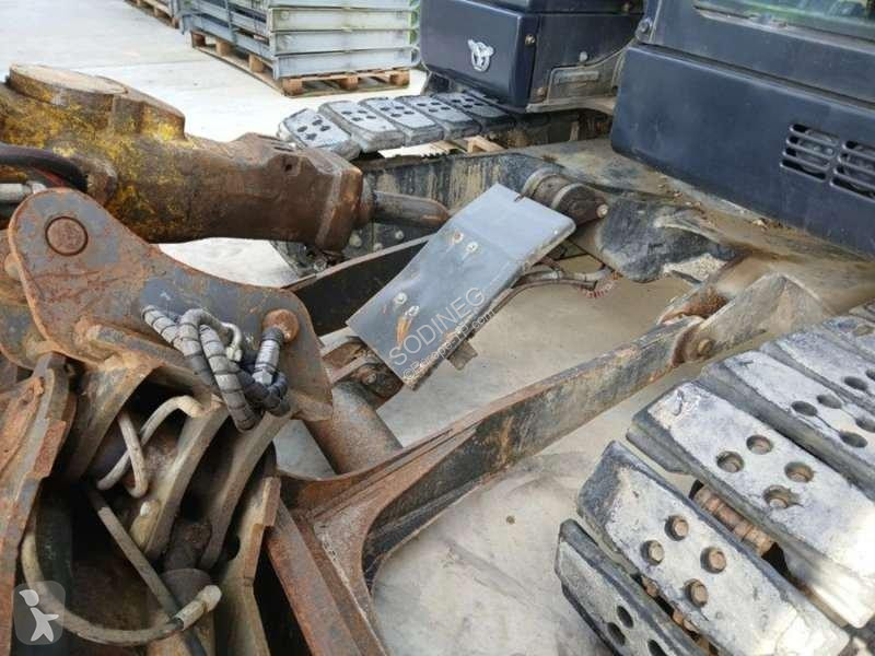 Lopatový nakládač Case CX75C