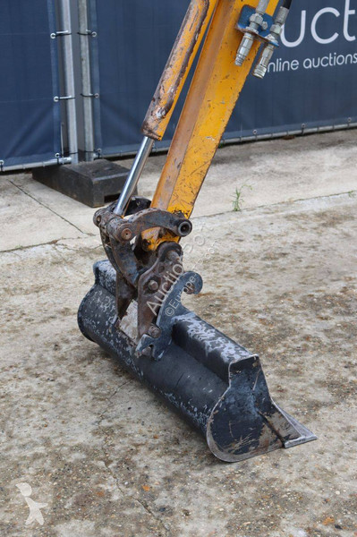 Rýpadlo JCB