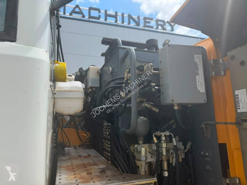 جرافة Liebherr