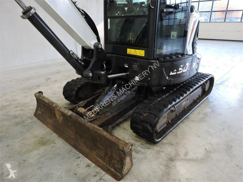 جرافة Bobcat 3 Buckets