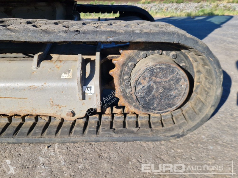 Lopatový nakládač JCB