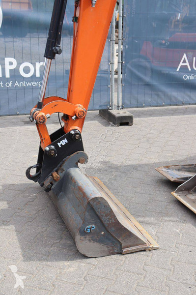 Rýpadlo Hitachi ZX26U-6 CLR
