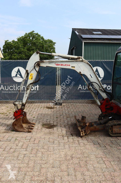 Rýpadlo Takeuchi TB219