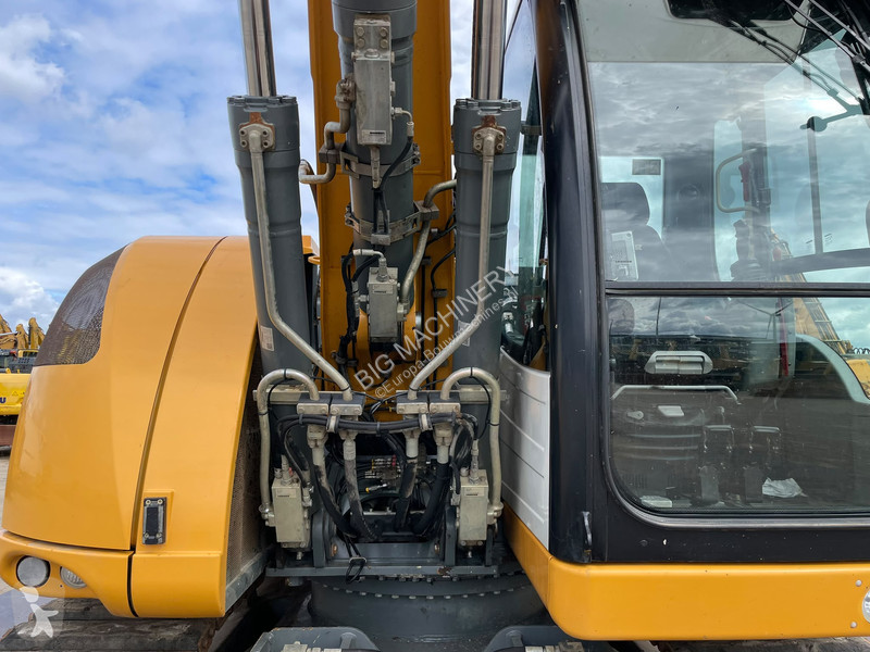جرافة Liebherr R914 Compact