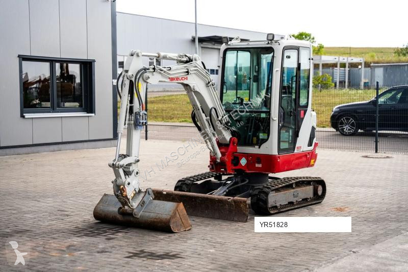 Rýpadlo Takeuchi TB225