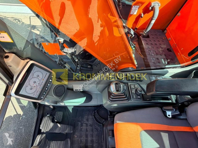 Lopatový nakládač Doosan LCR5