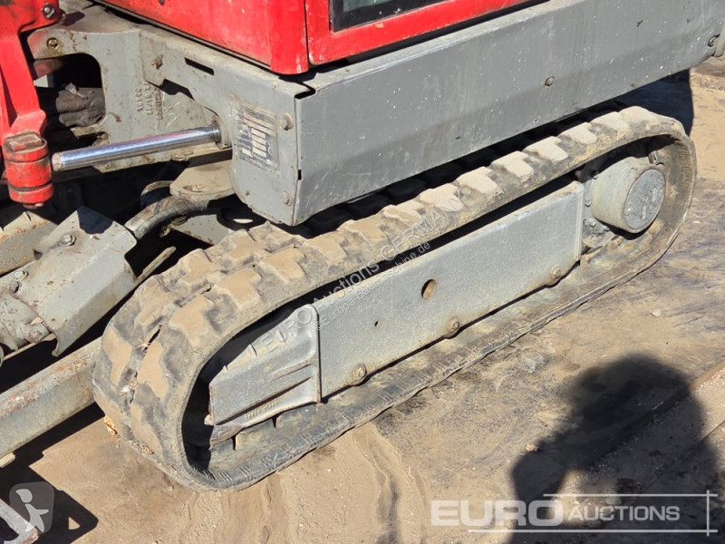 جرافة Volvo EC15E