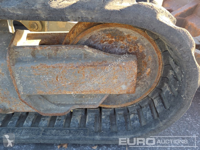 جرافة Volvo ECR25D