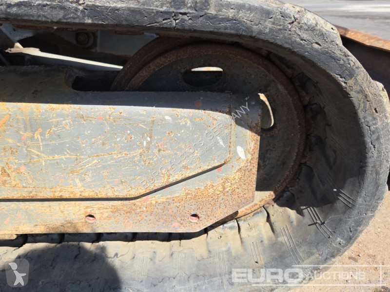 جرافة Volvo ECR50D