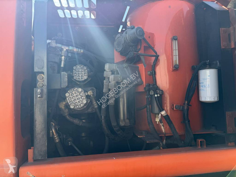 جرافة Hitachi