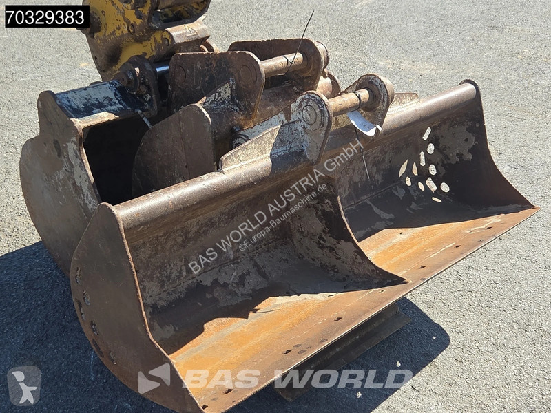 Lopatový nakládač Caterpillar CR