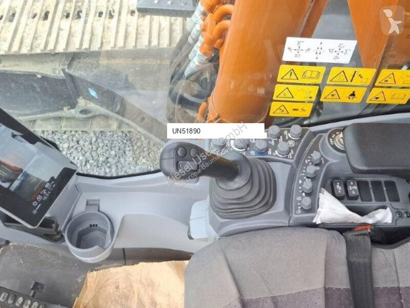 Rýpadlo Hitachi 7