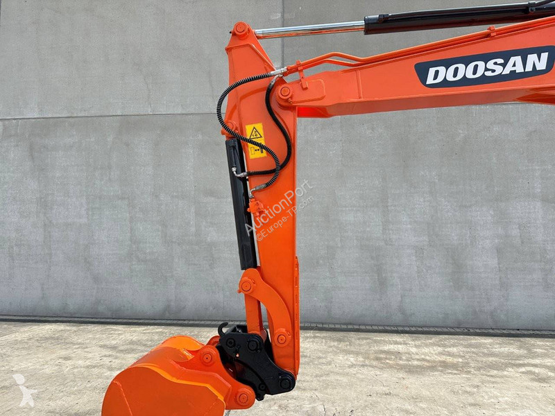 جرافة Doosan 9C