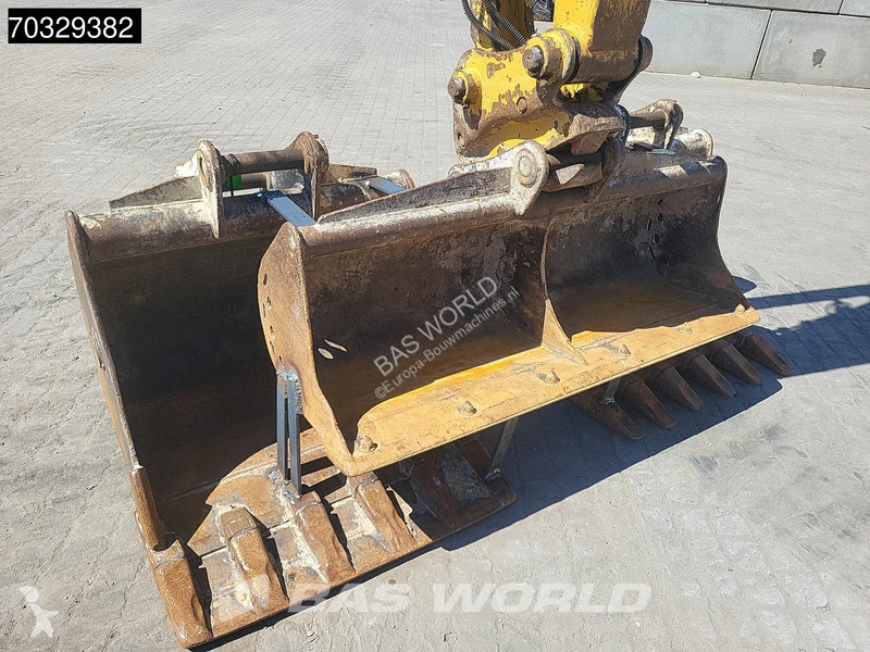 Lopatový nakládač Caterpillar CR